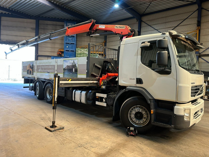 Volvo FE 300 6x2 + crane (20m!) PALFINGER PK18002 E 6x - LIFT / STEERING AXLE - MANUAL - EURO 5 - Бортова вантажівка/ Платформа, Вантажівка з маніпулятором: фото 2 Volvo FE 300 6x2 + crane (20m!) PALFINGER PK18002 E 6x - LIFT / STEERING AXLE - MANUAL - EURO 5 - Бортова вантажівка/ Платформа, Вантажівка з маніпулятором: фото 2