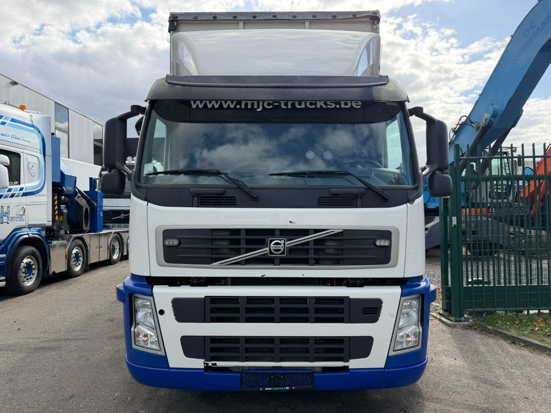 Volvo FM 370 6x2 BOX 8m15 - LIFT + STEERING AXLE - EURO 5 - I SHIFT - 26T - TÜV 06/2026 - VERY NICE CONDITION - BE TRUCK - Тентована вантажівка: фото 2 Volvo FM 370 6x2 BOX 8m15 - LIFT + STEERING AXLE - EURO 5 - I SHIFT - 26T - TÜV 06/2026 - VERY NICE CONDITION - BE TRUCK - Тентована вантажівка: фото 2