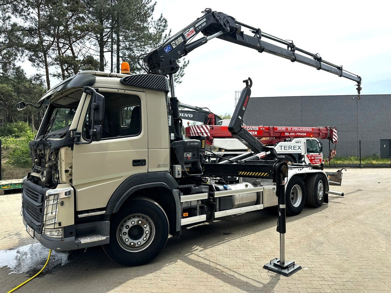 Volvo FM 370 6x2 HOOKLIFT 21T + CRANE HIAB 144 E-4 HIDUO - ENGINE / GEARBOX OK - CHASSIS OK - RUNNING + DRIVING - BE TRUCK - Гаковий мультиліфт вантажівка, Вантажівка з маніпулятором: фото 2 Volvo FM 370 6x2 HOOKLIFT 21T + CRANE HIAB 144 E-4 HIDUO - ENGINE / GEARBOX OK - CHASSIS OK - RUNNING + DRIVING - BE TRUCK - Гаковий мультиліфт вантажівка, Вантажівка з маніпулятором: фото 2