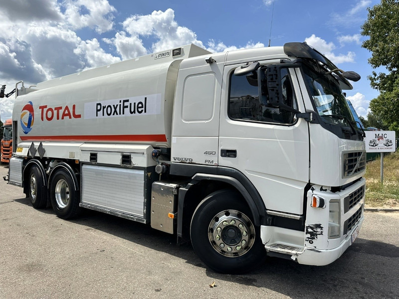Volvo FM 450 6x2 19.000L - 5 COMP. FUEL TANKER / CITERNE - LIFT + STEERING AXLE - EURO 5 - - Вантажівка цистерна: фото 1 Volvo FM 450 6x2 19.000L - 5 COMP. FUEL TANKER / CITERNE - LIFT + STEERING AXLE - EURO 5 - - Вантажівка цистерна: фото 1