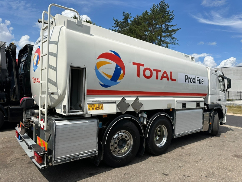 Volvo FM 450 6x2 19.000L - 5 COMP. FUEL TANKER / CITERNE - LIFT + STEERING AXLE - EURO 5 - - Вантажівка цистерна: фото 4 Volvo FM 450 6x2 19.000L - 5 COMP. FUEL TANKER / CITERNE - LIFT + STEERING AXLE - EURO 5 - - Вантажівка цистерна: фото 4