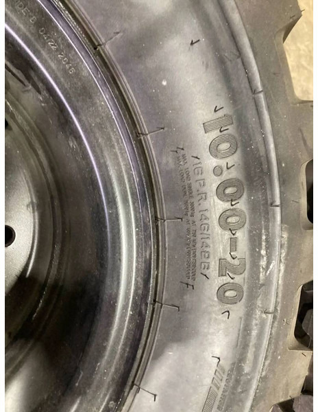 Apollo 1000 x 20 Set / 10.00 x 20: 4x2 Tyres Toggle fav - Шини і диски в категорії Будівельна техніка: фото 2 Apollo 1000 x 20 Set / 10.00 x 20: 4x2 Tyres Toggle fav - Шини і диски в категорії Будівельна техніка: фото 2