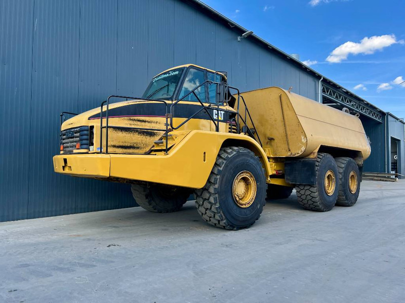 Cat 740 Water Truck - Будівельна техніка: фото 1 Cat 740 Water Truck - Будівельна техніка: фото 1