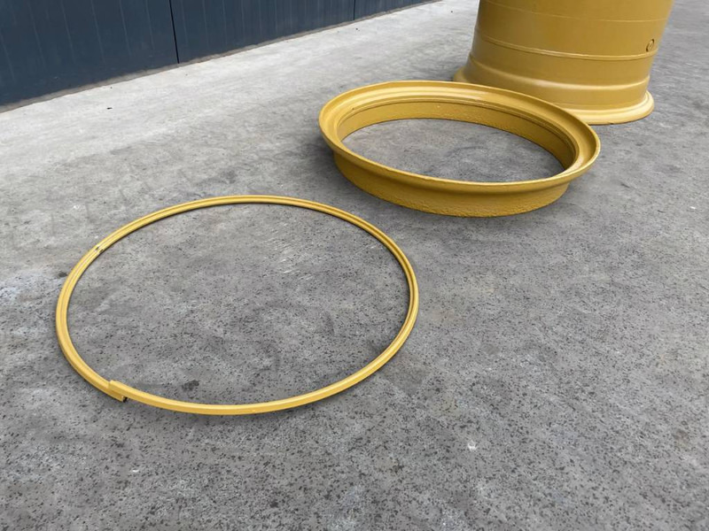 Cat 140H / 140M / 140K / 160H / 160M Rim - Шини і диски в категорії Будівельна техніка: фото 2 Cat 140H / 140M / 140K / 160H / 160M Rim - Шини і диски в категорії Будівельна техніка: фото 2