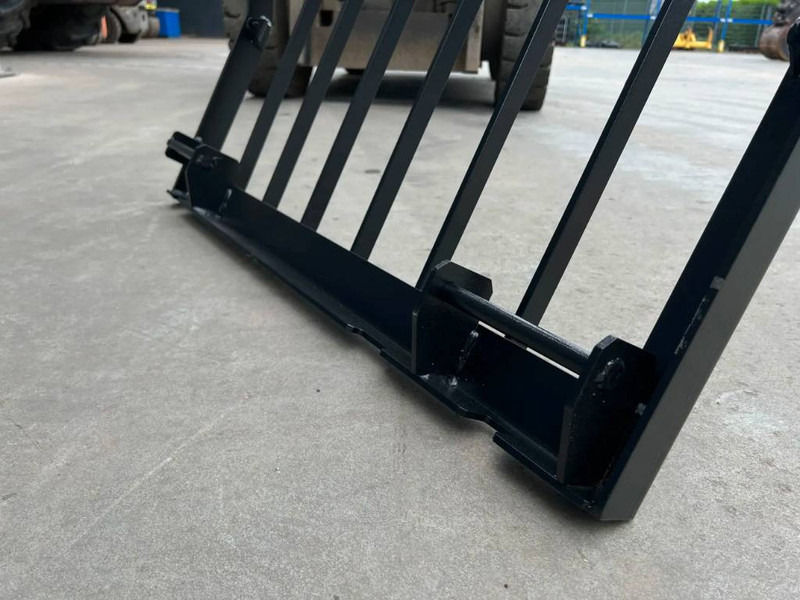 Cat 318C Guard - Кабіна й інтер'єр в категорії Будівельна техніка: фото 5 Cat 318C Guard - Кабіна й інтер'єр в категорії Будівельна техніка: фото 5