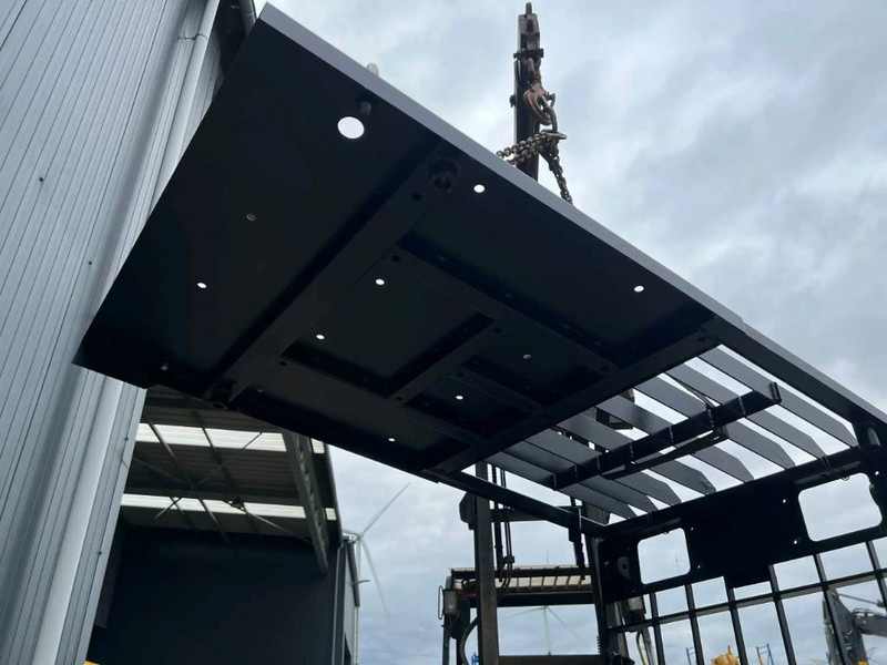 Новий Кабіна й інтер'єр в категорії Будівельна техніка Cat 325D Guard: фото 7 Новий Кабіна й інтер'єр в категорії Будівельна техніка Cat 325D Guard: фото 7