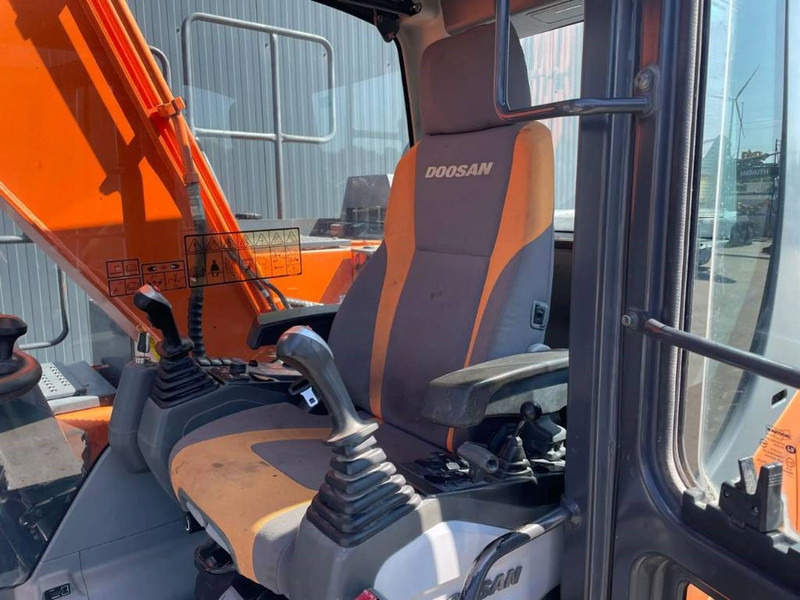 Колісний екскаватор Doosan DX170W-5: фото 19