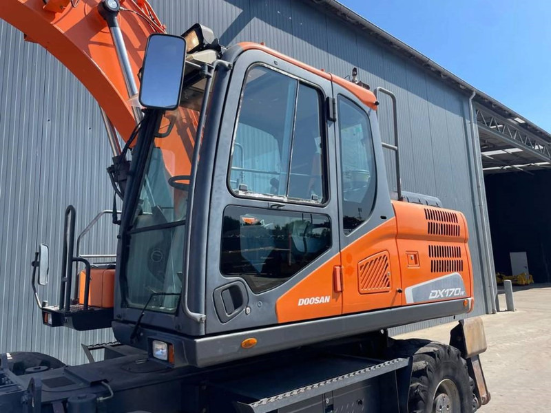 Колісний екскаватор Doosan DX170W-5: фото 18
