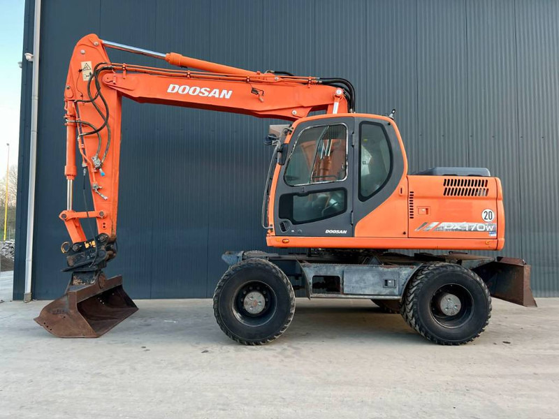 Doosan DX170W - Колісний екскаватор: фото 3 Doosan DX170W - Колісний екскаватор: фото 3