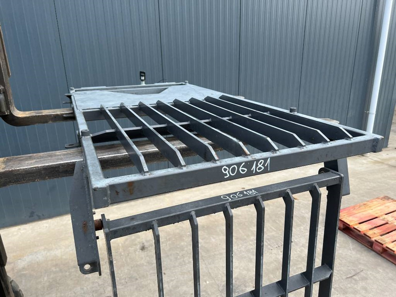 Doosan DX180 / DX225 - Кабіна й інтер'єр в категорії Будівельна техніка: фото 3 Doosan DX180 / DX225 - Кабіна й інтер'єр в категорії Будівельна техніка: фото 3