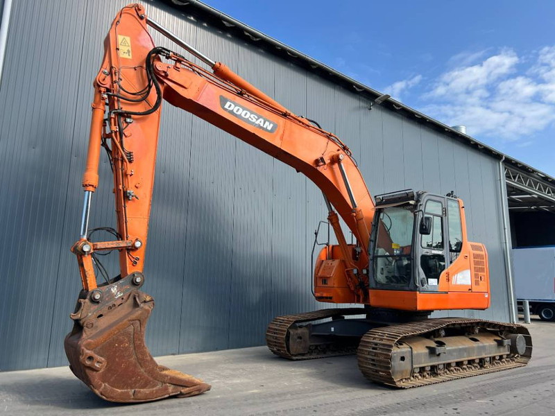 Doosan DX235LCR - Гусеничний екскаватор: фото 1 Doosan DX235LCR - Гусеничний екскаватор: фото 1