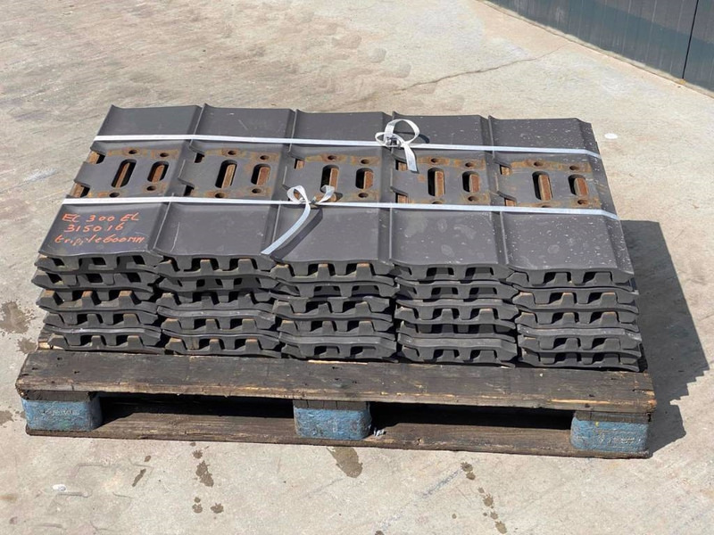 Hitachi EX270 / EX300 / EX310 Shoes/Pads - Рама/ Шасі в категорії Будівельна техніка: фото 4 Hitachi EX270 / EX300 / EX310 Shoes/Pads - Рама/ Шасі в категорії Будівельна техніка: фото 4