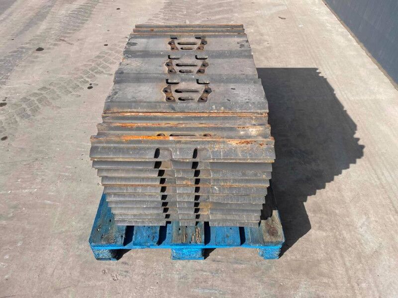 Hyundai R210 / R215 / R220 / R235 / R250 / R260 - Рама/ Шасі в категорії Будівельна техніка: фото 3 Hyundai R210 / R215 / R220 / R235 / R250 / R260 - Рама/ Шасі в категорії Будівельна техніка: фото 3