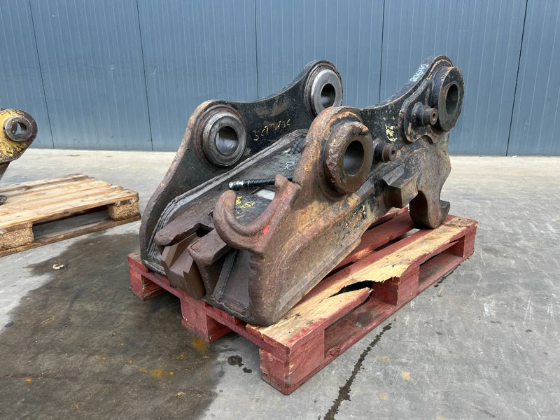 KLEPP MEK KM 3 / VOLVO S3 - 349E / 352F - Зчіпний пристрій в категорії Будівельна техніка: фото 1 KLEPP MEK KM 3 / VOLVO S3 - 349E / 352F - Зчіпний пристрій в категорії Будівельна техніка: фото 1