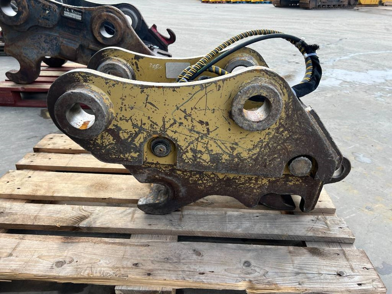 Miller Caterpillar 311D / 312D / 312E / 313F / 314D / 314 - Зчіпний пристрій в категорії Будівельна техніка: фото 4 Miller Caterpillar 311D / 312D / 312E / 313F / 314D / 314 - Зчіпний пристрій в категорії Будівельна техніка: фото 4
