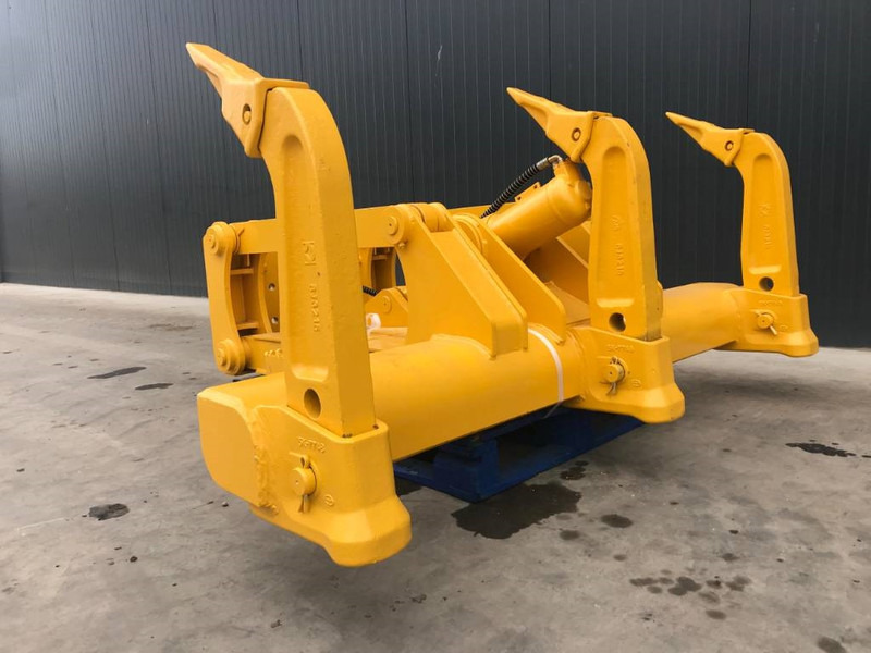 Komatsu D65 - Навісне обладнання в категорії Будівельна техніка: фото 2 Komatsu D65 - Навісне обладнання в категорії Будівельна техніка: фото 2
