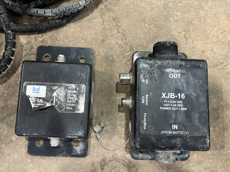 Leica MNS1250 GG GPS - Навісне обладнання в категорії Будівельна техніка: фото 3 Leica MNS1250 GG GPS - Навісне обладнання в категорії Будівельна техніка: фото 3