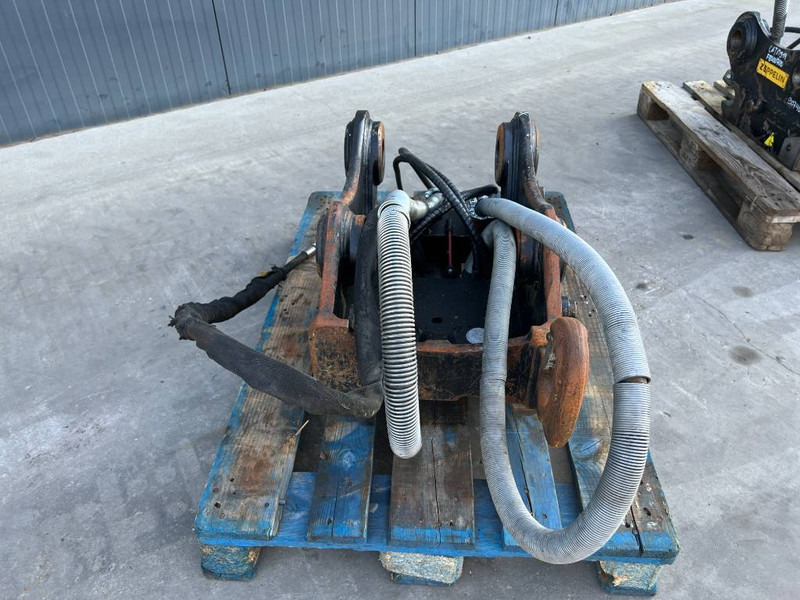 OilQuick OQ65 - M314F / M316F / M318F - Зчіпний пристрій в категорії Будівельна техніка: фото 2 OilQuick OQ65 - M314F / M316F / M318F - Зчіпний пристрій в категорії Будівельна техніка: фото 2