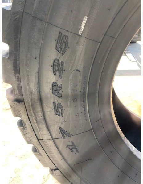 TRIANGLE 17.5R25 - Шини і диски в категорії Будівельна техніка: фото 4 TRIANGLE 17.5R25 - Шини і диски в категорії Будівельна техніка: фото 4