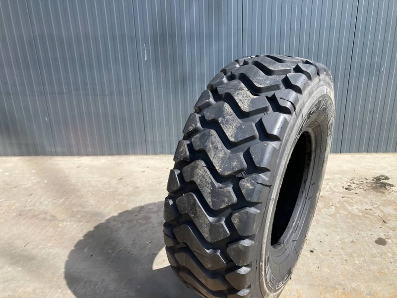 TRIANGLE 17.5R25 - Шини і диски в категорії Будівельна техніка: фото 1 TRIANGLE 17.5R25 - Шини і диски в категорії Будівельна техніка: фото 1