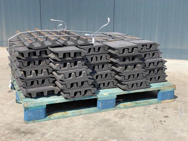 Volvo EC480 Shoes/Pads - Рама/ Шасі в категорії Будівельна техніка: фото 3 Volvo EC480 Shoes/Pads - Рама/ Шасі в категорії Будівельна техніка: фото 3