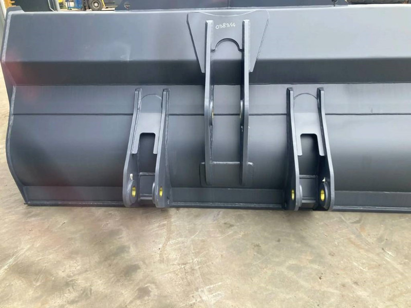 Volvo L120G - Ківш в категорії Будівельна техніка: фото 3 Volvo L120G - Ківш в категорії Будівельна техніка: фото 3