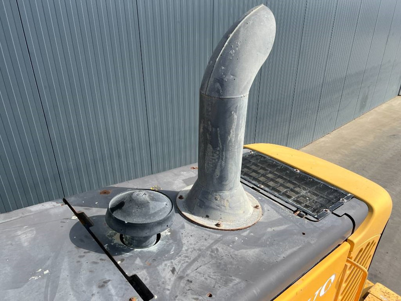 Volvo L60E - Колісний навантажувач: фото 5 Volvo L60E - Колісний навантажувач: фото 5