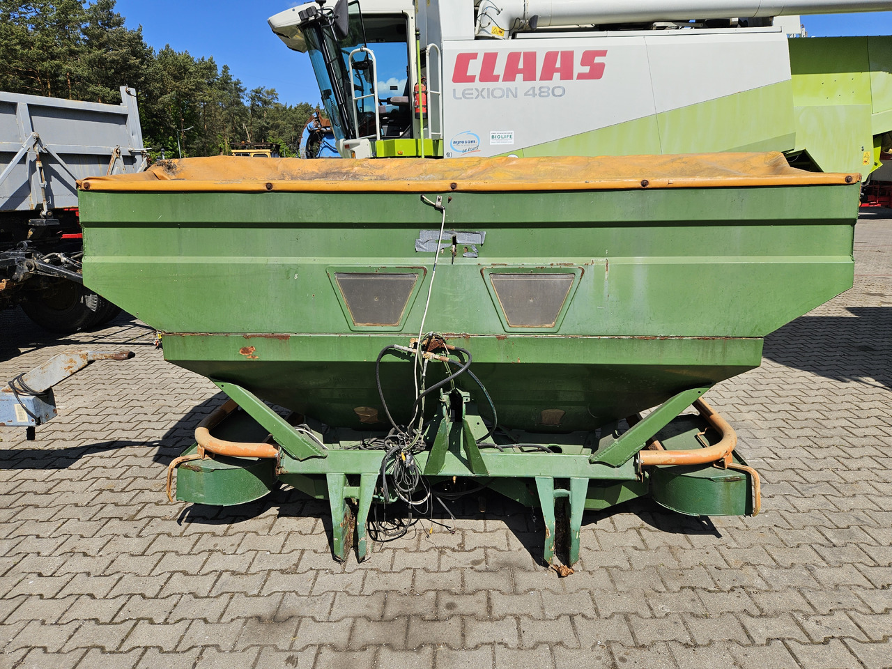 Amazone - Аплікатор для внесення добрив в грунт: фото 2 Amazone - Аплікатор для внесення добрив в грунт: фото 2