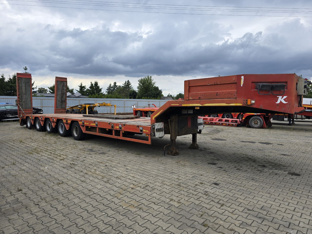 ArtTrailer LIDER ART-01 - Низькорамна платформа напівпричіп: фото 1 ArtTrailer LIDER ART-01 - Низькорамна платформа напівпричіп: фото 1