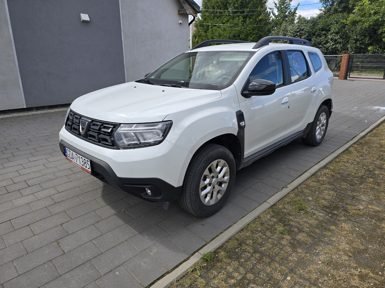 DACIA DUSTER 1.0 + LPG - Легковий автомобіль: фото 4 DACIA DUSTER 1.0 + LPG - Легковий автомобіль: фото 4