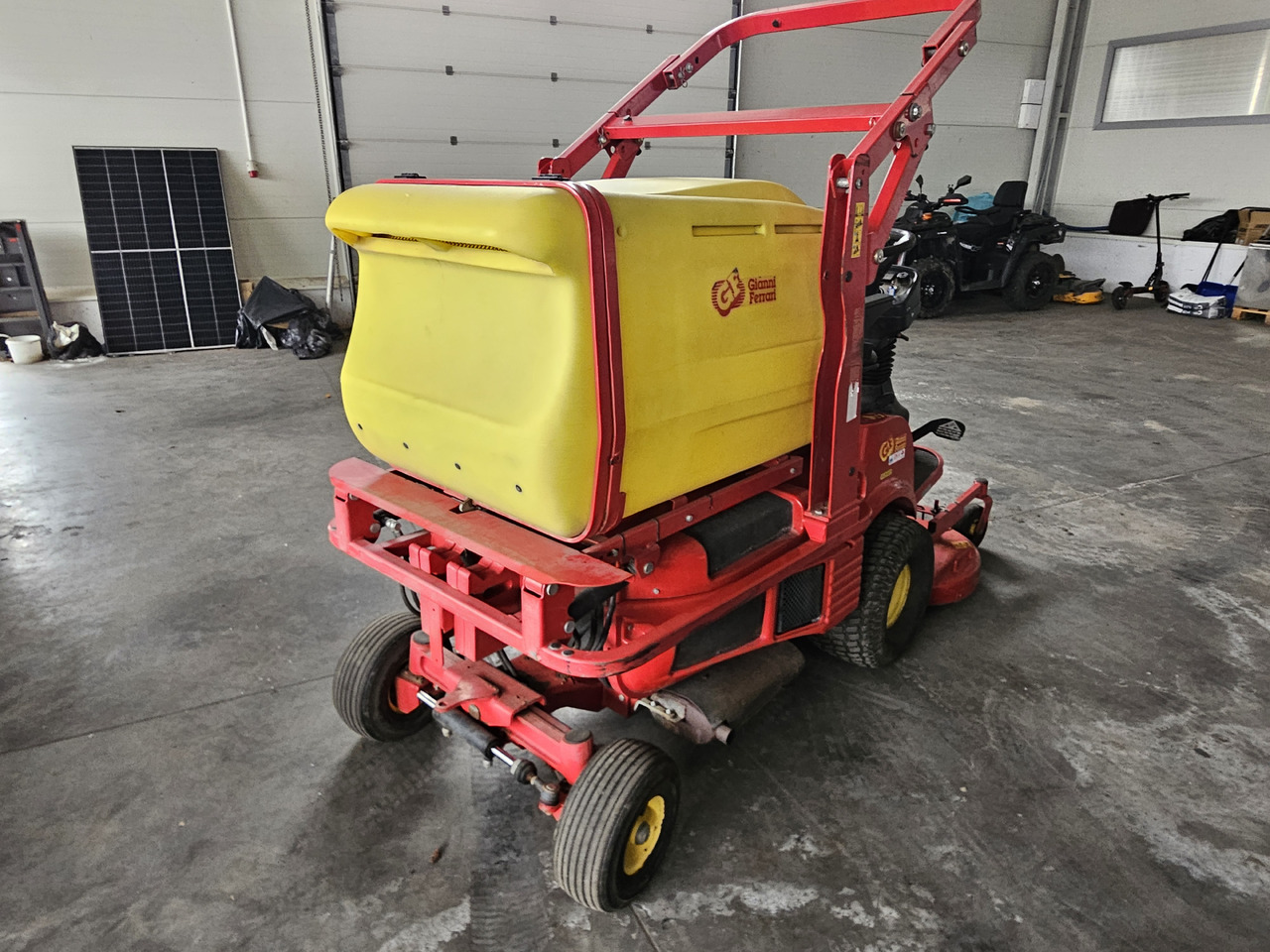 Ferrari SR 230 - Газонокосарка: фото 4 Ferrari SR 230 - Газонокосарка: фото 4