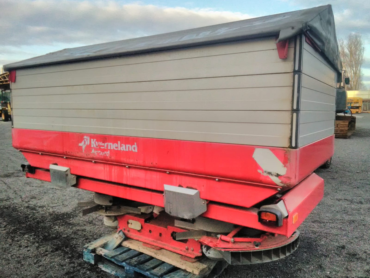 KVERNELAND EXACTA – TL - Розкидач добрив: фото 4 KVERNELAND EXACTA – TL - Розкидач добрив: фото 4