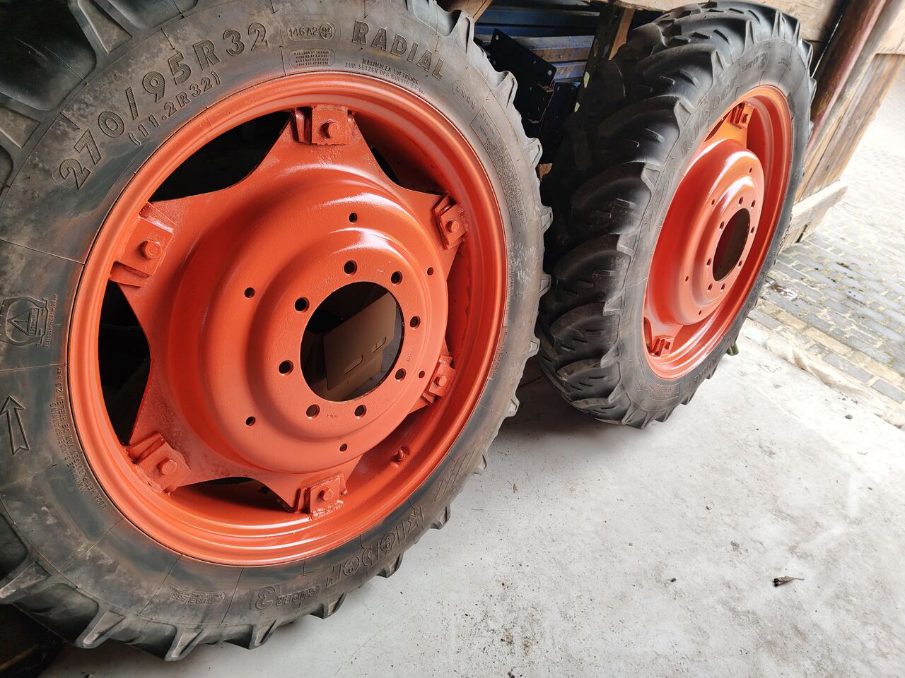 Kleber, Taurus 11.2 R32 (270/95 R32), 9.5 R48 - Колесо в категорії Сільськогосподарська техніка: фото 3 Kleber, Taurus 11.2 R32 (270/95 R32), 9.5 R48 - Колесо в категорії Сільськогосподарська техніка: фото 3