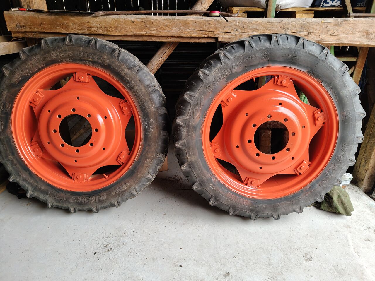 Kleber, Taurus 11.2 R32 (270/95 R32), 9.5 R48 - Колесо в категорії Сільськогосподарська техніка: фото 1 Kleber, Taurus 11.2 R32 (270/95 R32), 9.5 R48 - Колесо в категорії Сільськогосподарська техніка: фото 1