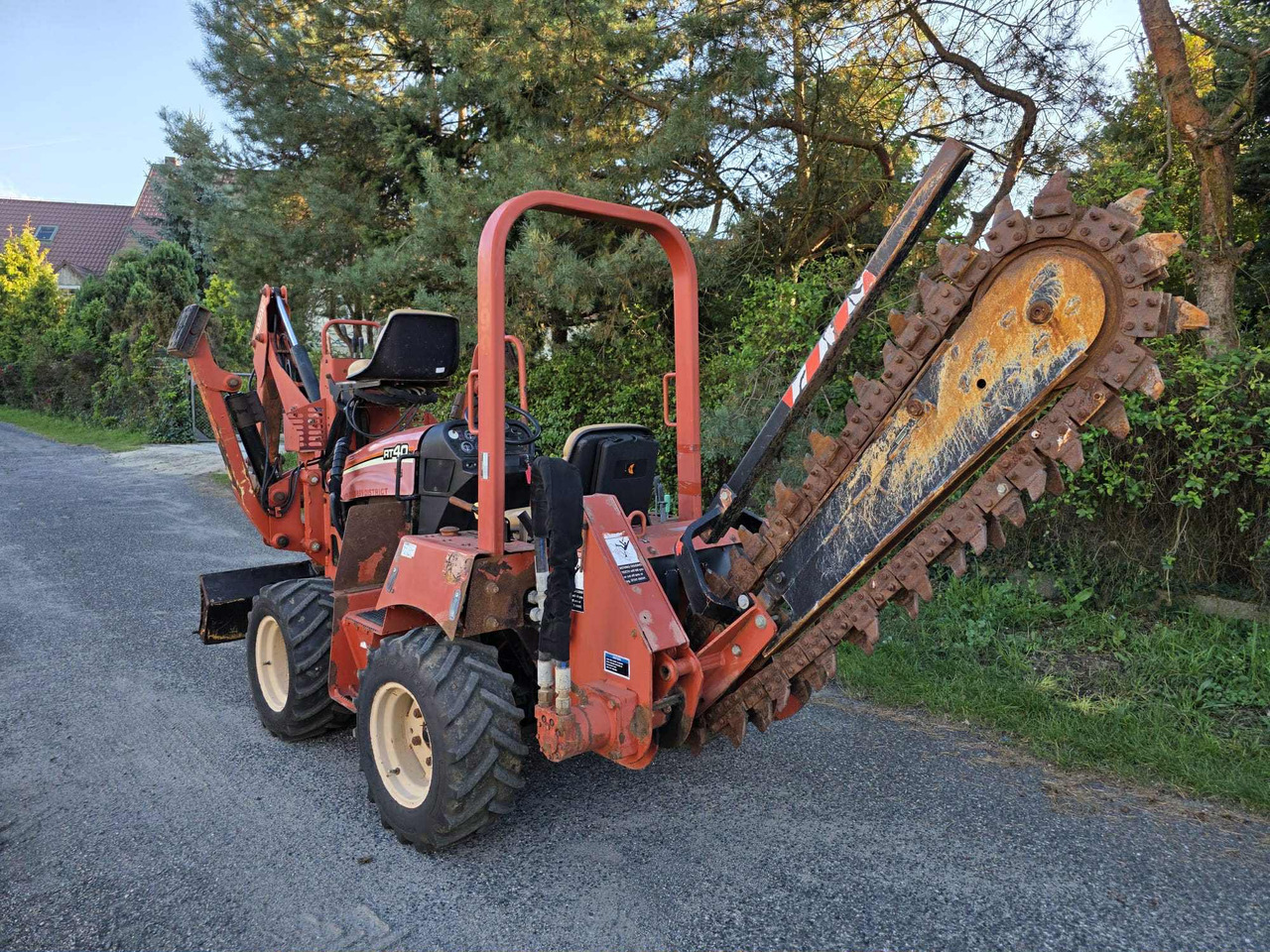 Knikmops Ditch Witch rt40 - Траншеєкопач: фото 4 Knikmops Ditch Witch rt40 - Траншеєкопач: фото 4