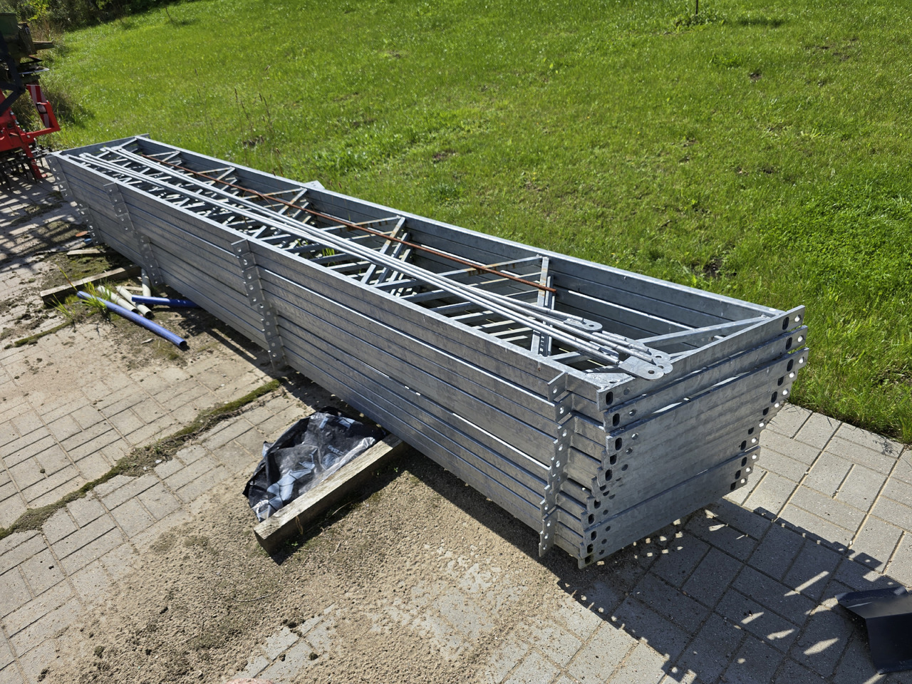 Konstrukcja hali / wiaty stalowej 8 m x 5 m (40 m2) ocynkowana NOWA - Будівельне обладнання: фото 1 Konstrukcja hali / wiaty stalowej 8 m x 5 m (40 m2) ocynkowana NOWA - Будівельне обладнання: фото 1