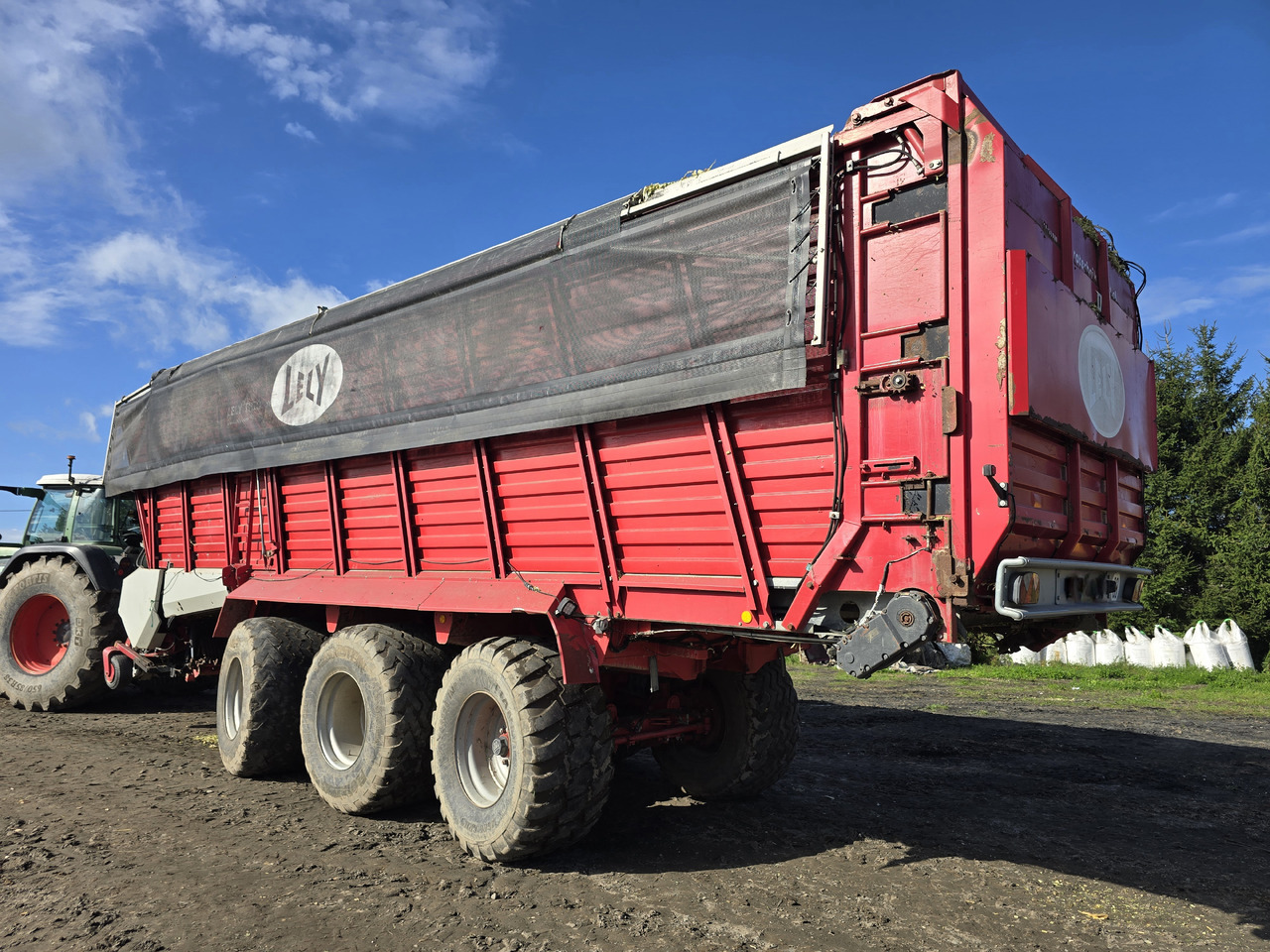 LELY Tigo XR 100D - Самозавантажувальний причіп: фото 3 LELY Tigo XR 100D - Самозавантажувальний причіп: фото 3