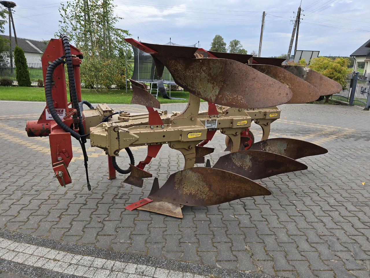 SOC CHARRUES GOIZIN 704 7090 - Плуг: фото 1 SOC CHARRUES GOIZIN 704 7090 - Плуг: фото 1