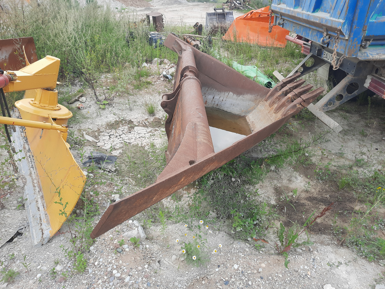 SOTRAMAINE 104 Łyżka trapezowa - Ківш в категорії Будівельна техніка: фото 1 SOTRAMAINE 104 Łyżka trapezowa - Ківш в категорії Будівельна техніка: фото 1