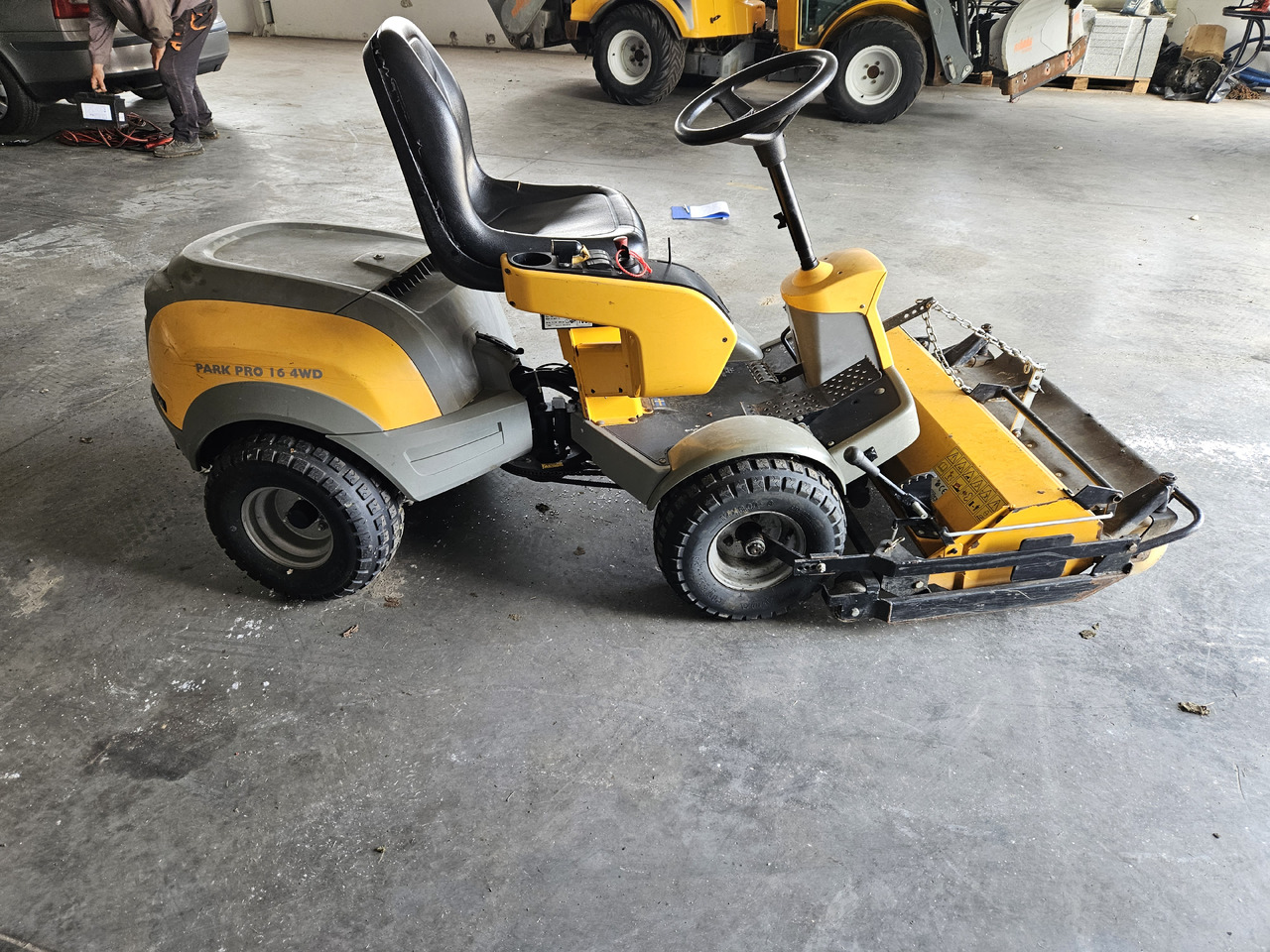 Stiga Park Pro 16 4WD - Газонокосарка: фото 5 Stiga Park Pro 16 4WD - Газонокосарка: фото 5