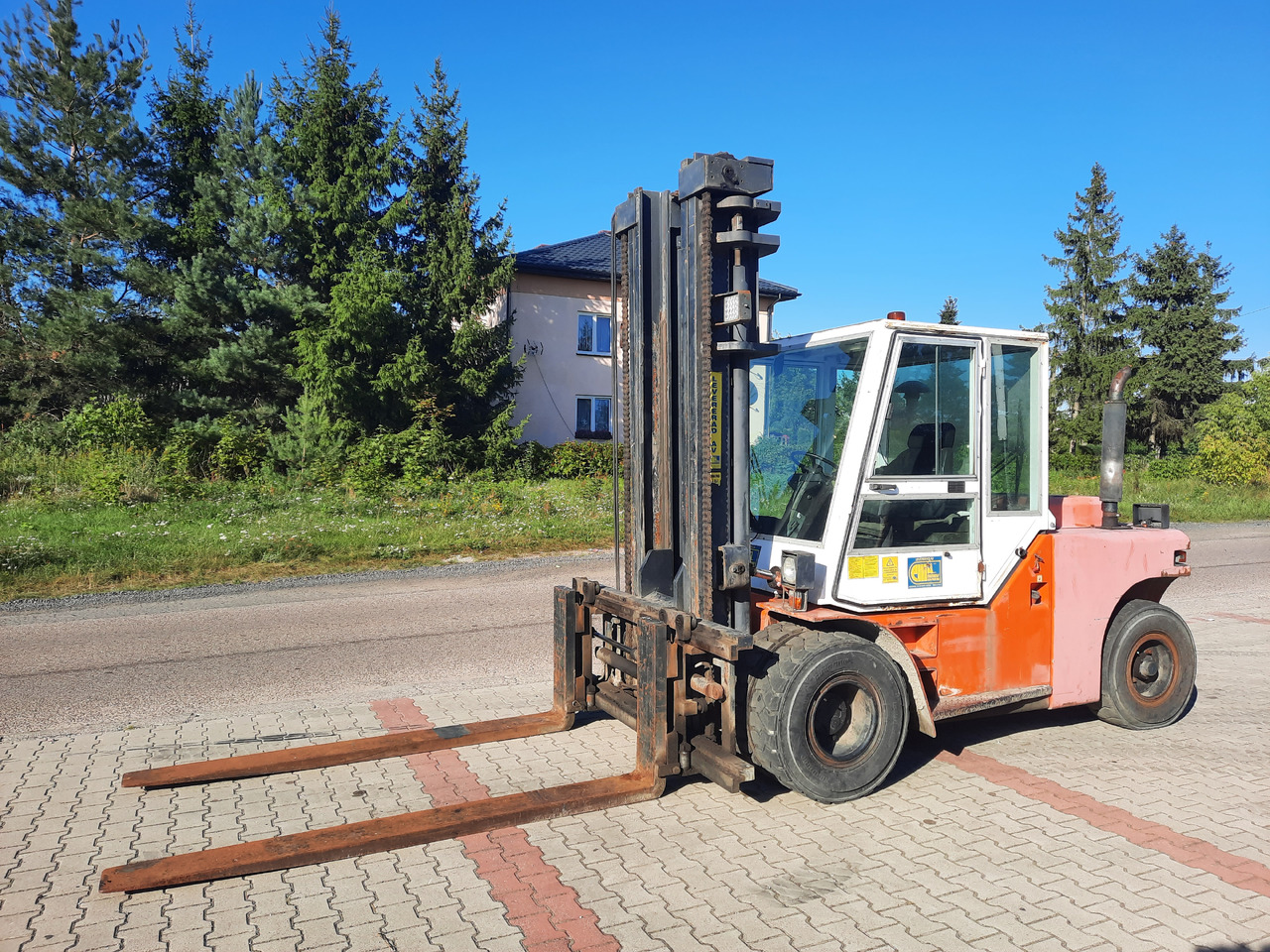 Dantruck 8009 - Дизельний навантажувач: фото 4 Dantruck 8009 - Дизельний навантажувач: фото 4