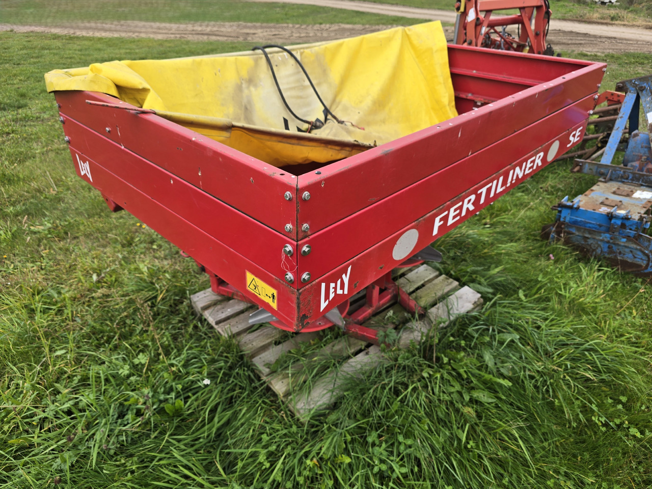 Lely SE 1500 Fertiliner - Розкидач добрив: фото 5 Lely SE 1500 Fertiliner - Розкидач добрив: фото 5