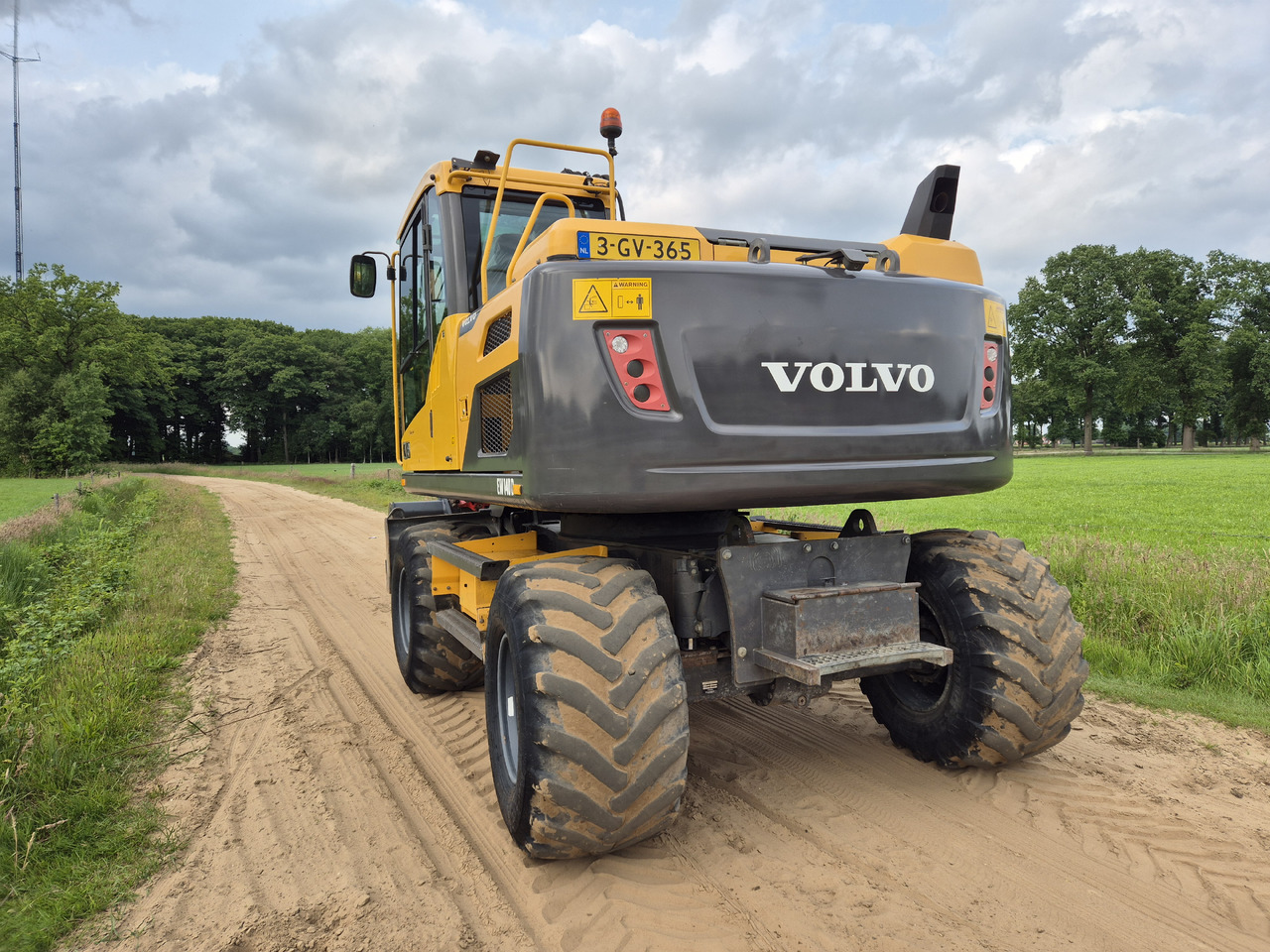 VOLVO EW 140 D - Колісний екскаватор: фото 3 VOLVO EW 140 D - Колісний екскаватор: фото 3