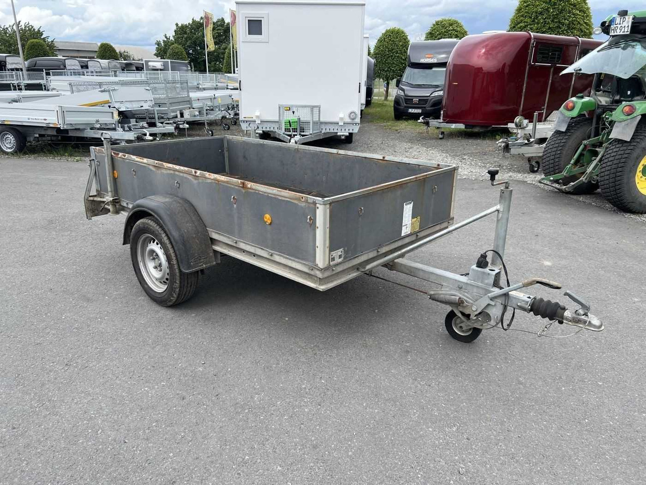 BOECKMANN HB 1326 Kastenanhänger gebremst - Причеп для легкових автомобілів: фото 1 BOECKMANN HB 1326 Kastenanhänger gebremst - Причеп для легкових автомобілів: фото 1