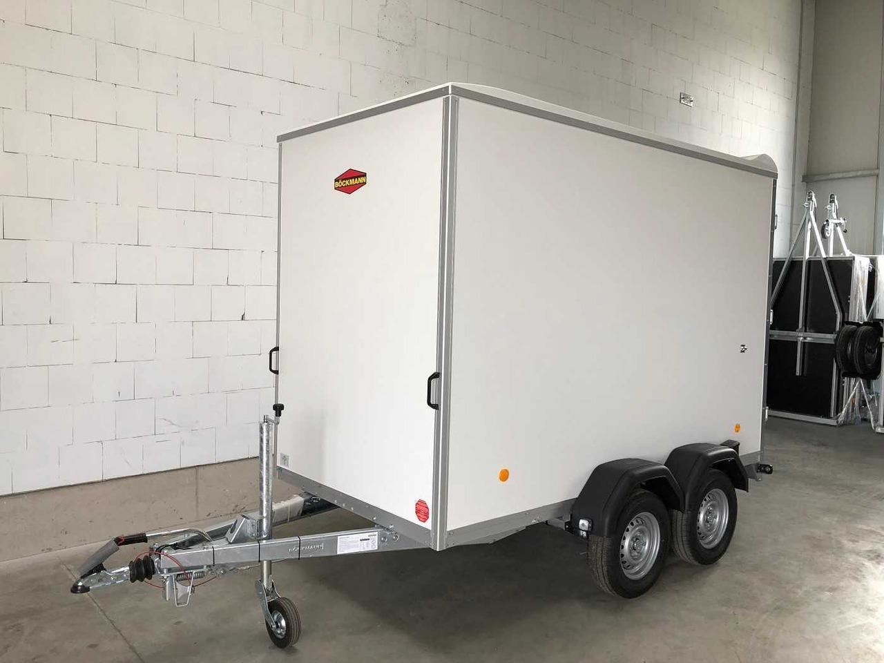 BOECKMANN KT 3015/20 H Kofferanhänger - Закритий кузов причіп: фото 1 BOECKMANN KT 3015/20 H Kofferanhänger - Закритий кузов причіп: фото 1
