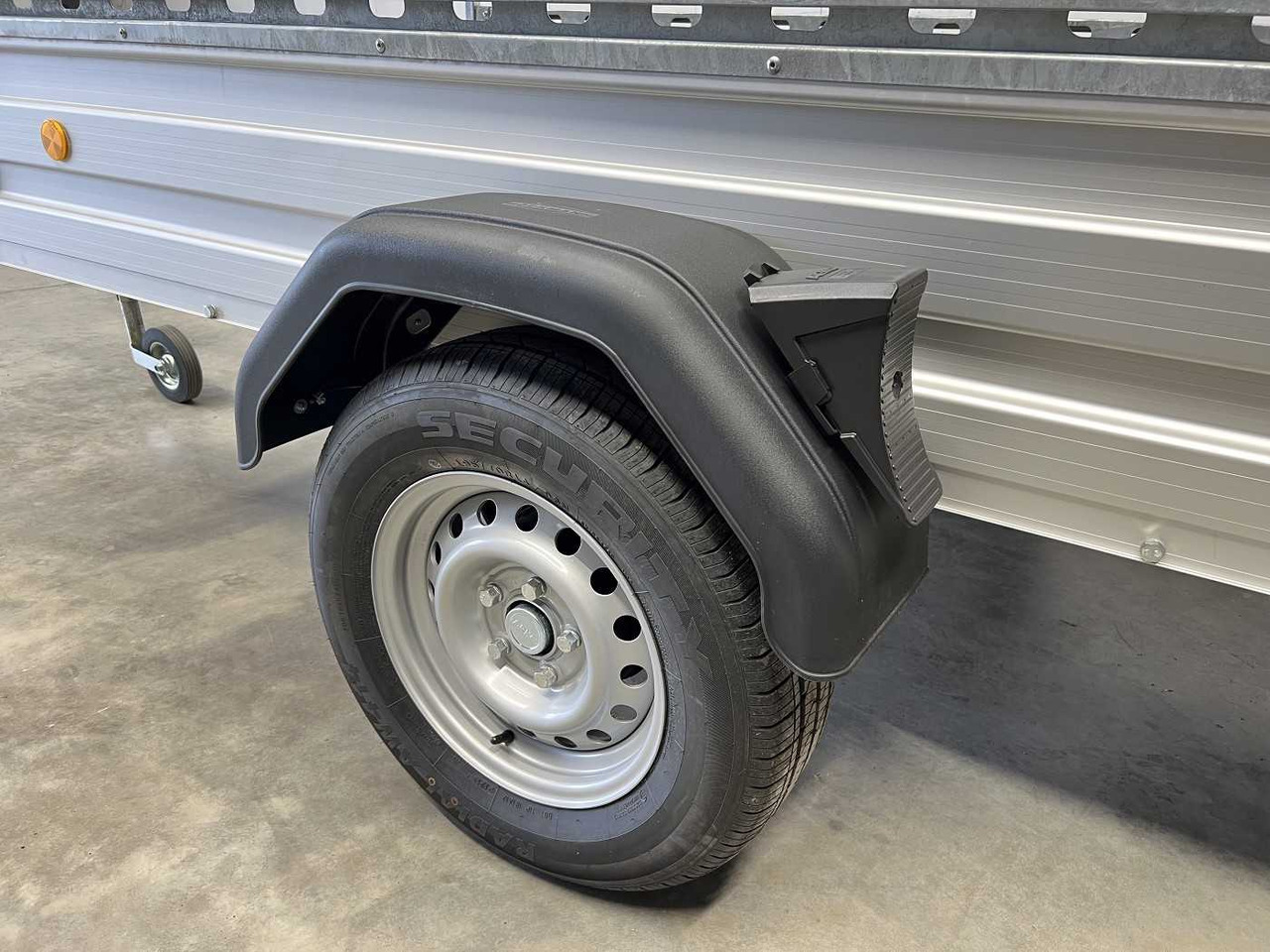 BOECKMANN TL-AL 2513/135 Profi Kastenanhänger gebremst в лізинг BOECKMANN TL-AL 2513/135 Profi Kastenanhänger gebremst: фото 19 BOECKMANN TL-AL 2513/135 Profi Kastenanhänger gebremst в лізинг BOECKMANN TL-AL 2513/135 Profi Kastenanhänger gebremst: фото 19