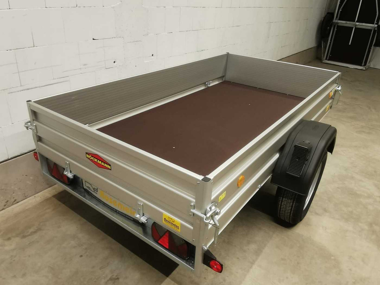 BOECKMANN TL-AL 2513/135 Stkl Kastenanhänger gebremst в лізинг BOECKMANN TL-AL 2513/135 Stkl Kastenanhänger gebremst: фото 10 BOECKMANN TL-AL 2513/135 Stkl Kastenanhänger gebremst в лізинг BOECKMANN TL-AL 2513/135 Stkl Kastenanhänger gebremst: фото 10