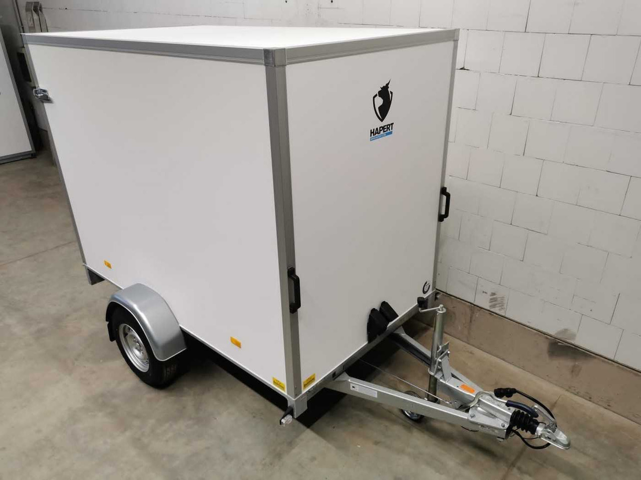HAPERT Sapphire L-1 Rampe Kofferanhänger - Закритий кузов причіп: фото 4 HAPERT Sapphire L-1 Rampe Kofferanhänger - Закритий кузов причіп: фото 4