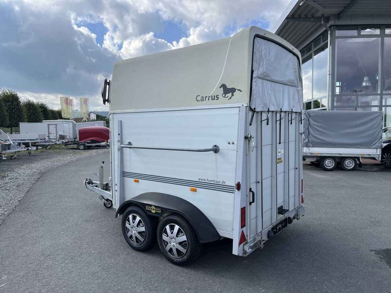 HUMBAUR HP 2000 Pferdeanhänger - Причеп для легкових автомобілів: фото 5 HUMBAUR HP 2000 Pferdeanhänger - Причеп для легкових автомобілів: фото 5