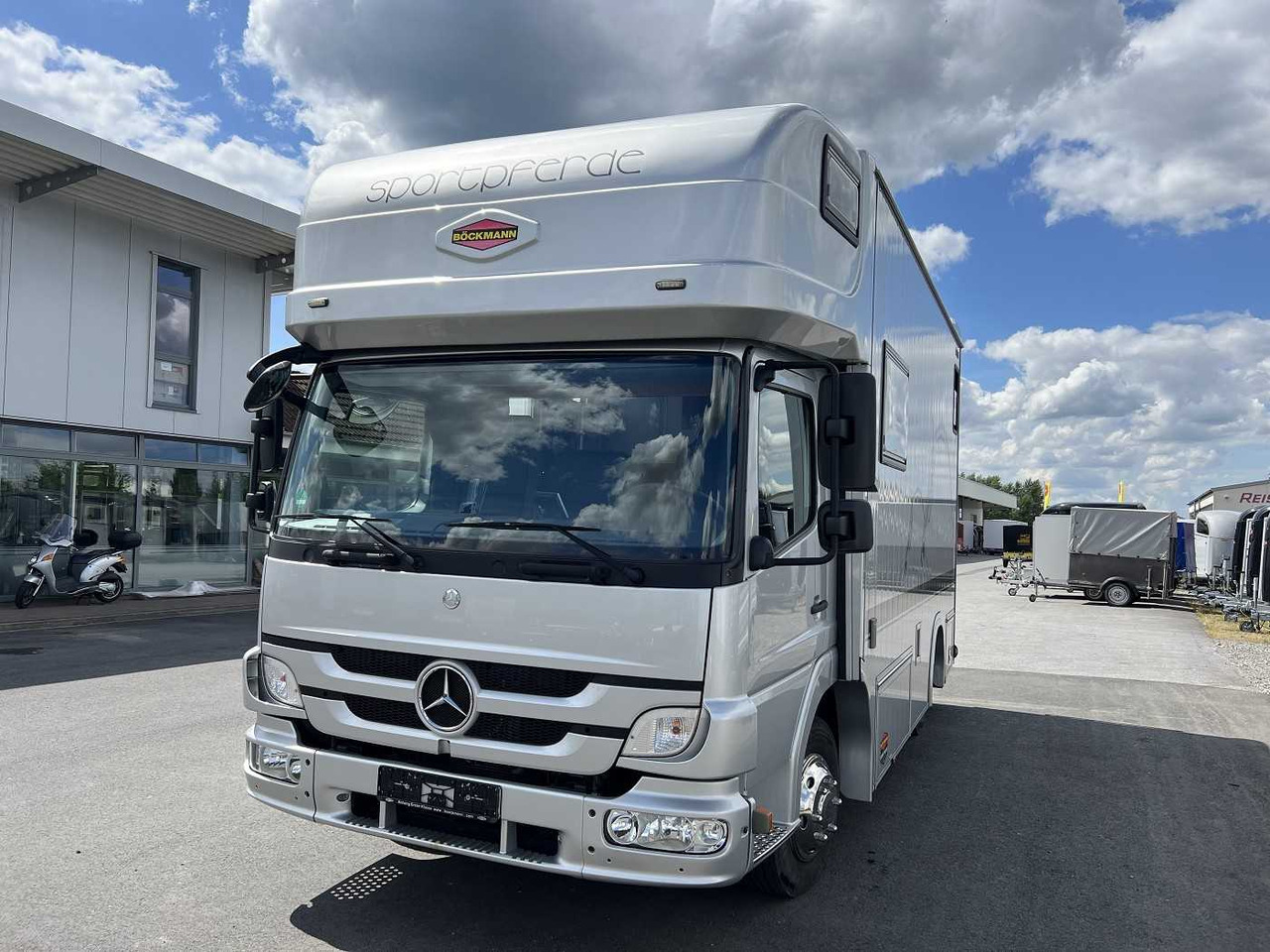 MERCEDES-BENZ Atego 918L LKW - Коневоз: фото 5 MERCEDES-BENZ Atego 918L LKW - Коневоз: фото 5